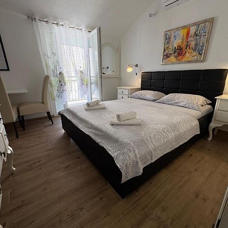 Apartment Ariana Бол Екстериор снимка