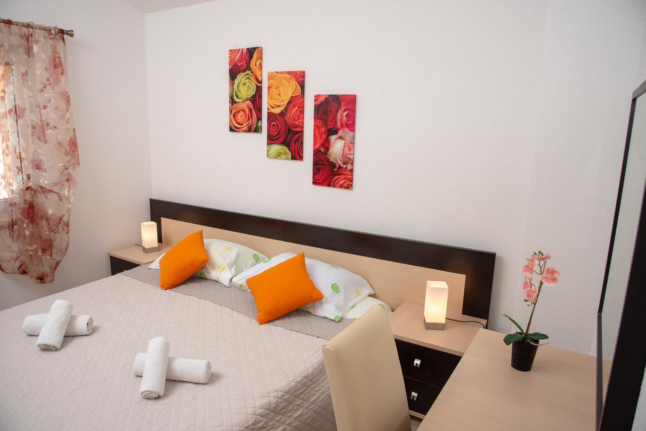 Apartment Ariana Бол Екстериор снимка